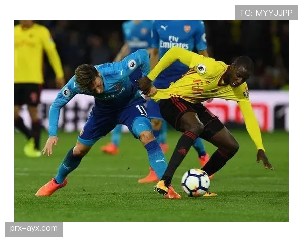 杜库雷闪耀英超赛场，助球队强势争冠引热议