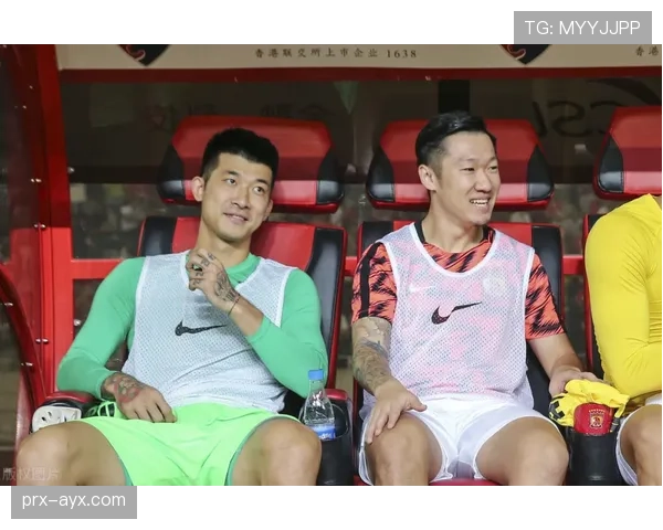 本菲卡球队最新转会动态与引援情况